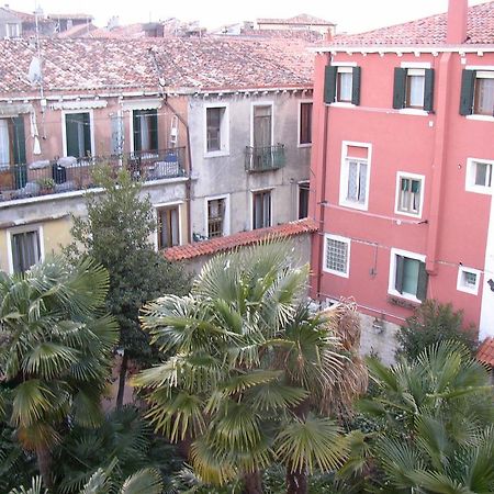 Palazzo Celsi Apartment Венеция Стая снимка