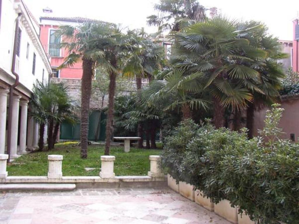 Palazzo Celsi Apartment Венеция Стая снимка